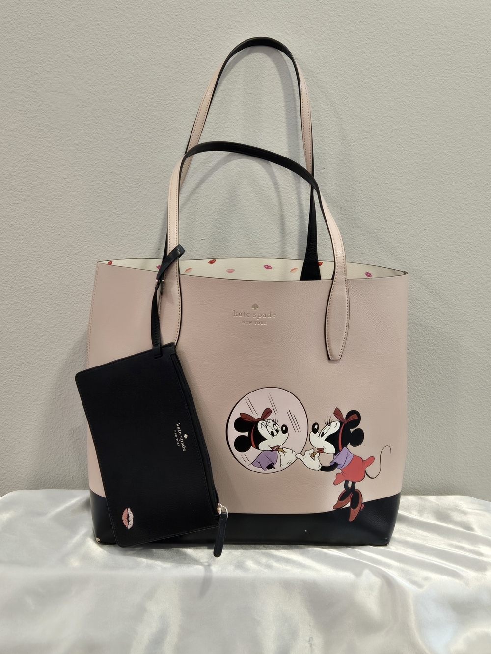 kate spade New York X Disney Minnie Mouse Large Reversible Tote With Pouch - Picture 2 of 16